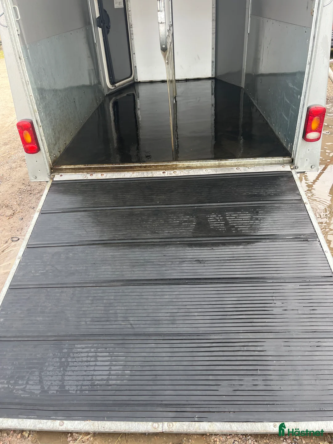 Hästtransporter  fordon & transport till salu: Thule Royal XT i gott skick - Annons 5