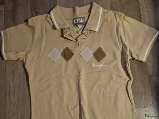 Övrigt Ridkläder ryttarutrustning till salu: beige T-shirt i Hallstahammar - Annons 24