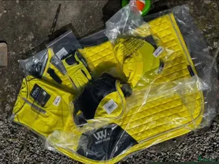 Sadeltillbehör hästutrustning Gult set i Hörby - Annons 2