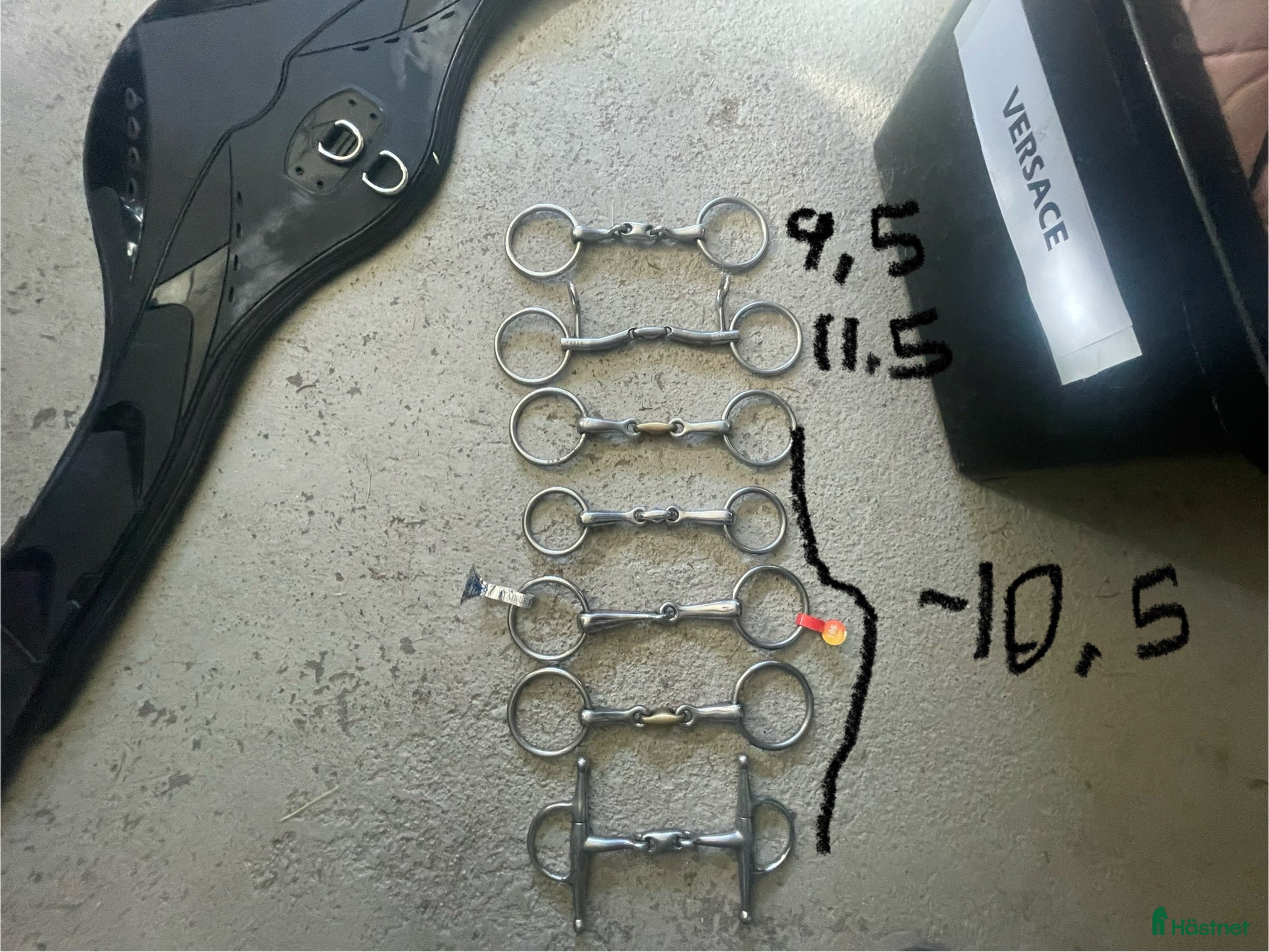 Bett hästutrustning till salu: Olika Bett i Bro - Annons 3