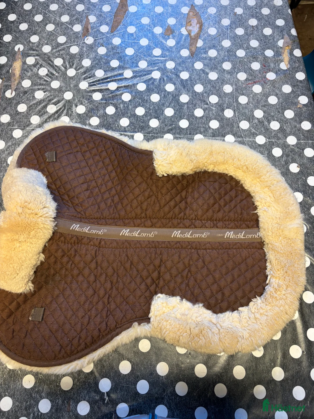 Sadeltillbehör hästutrustning till salu: MediLamb fårskinnspadd - Annons 2
