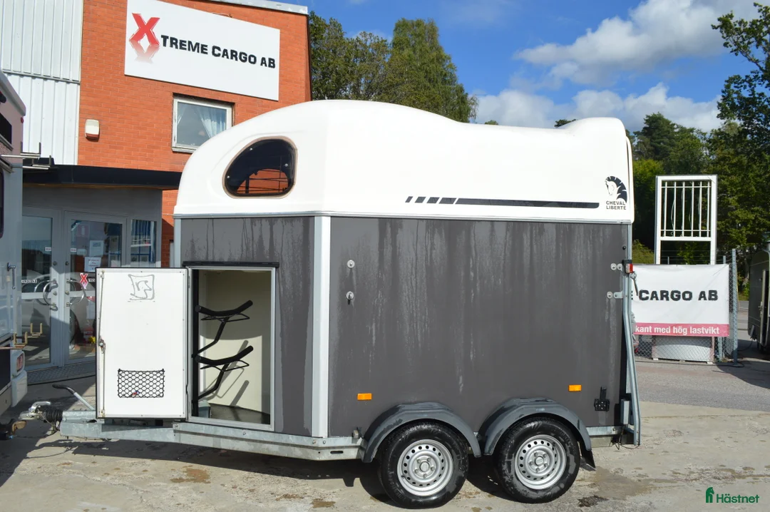 Hästtransporter  fordon & transport till salu: Cheval Gold Sadelkammare 2018 1900kg i Kvicksund - Annons 3