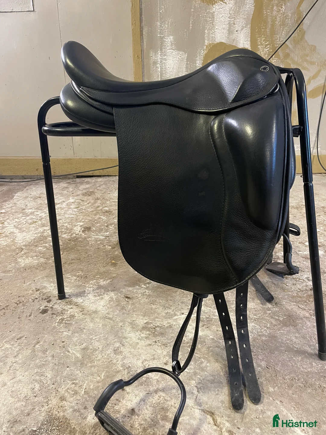 Sadlar hästutrustning till salu: Fin & välskött ULLstoppad Töltrider Glampi  - Annons 2