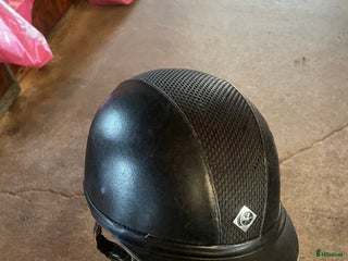 Hjälmar ryttarutrustning till salu: Hjälm, Charles Owen, skinn, 56 i Helsingborg - Annons 5