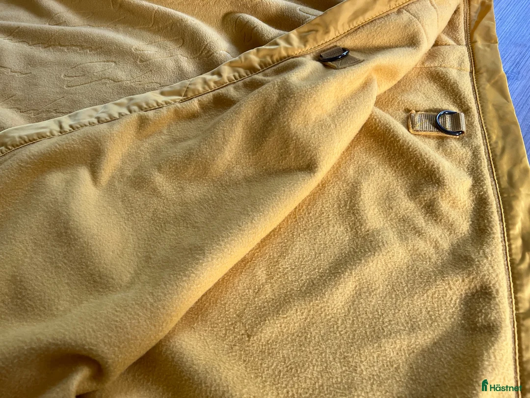 Täcken hästutrustning till salu: Fleece täcke från Eskadron - Annons 2