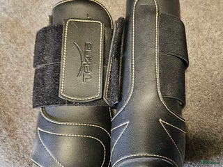 Benskydd hästutrustning till salu: Tekna benskydd i nyskick i Hudiksvall - Annons 12