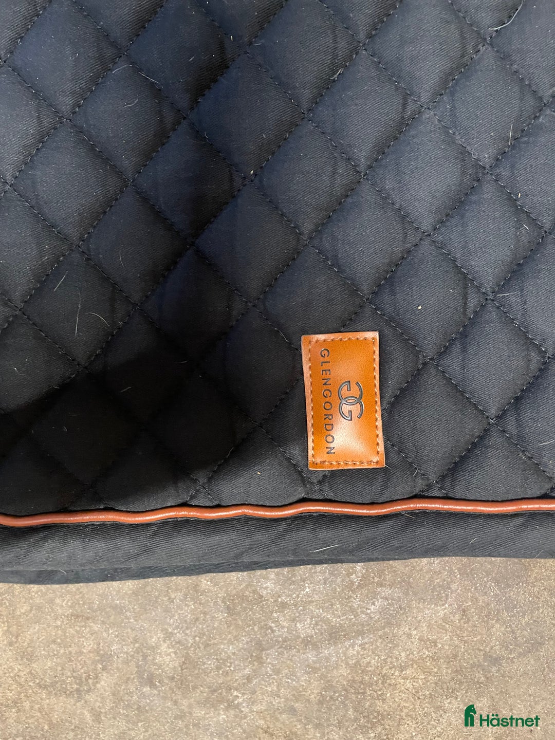 Schabrak & Vojlockar hästutrustning till salu: Fint GlenGordon schabrak  i Flyinge - Annons 2