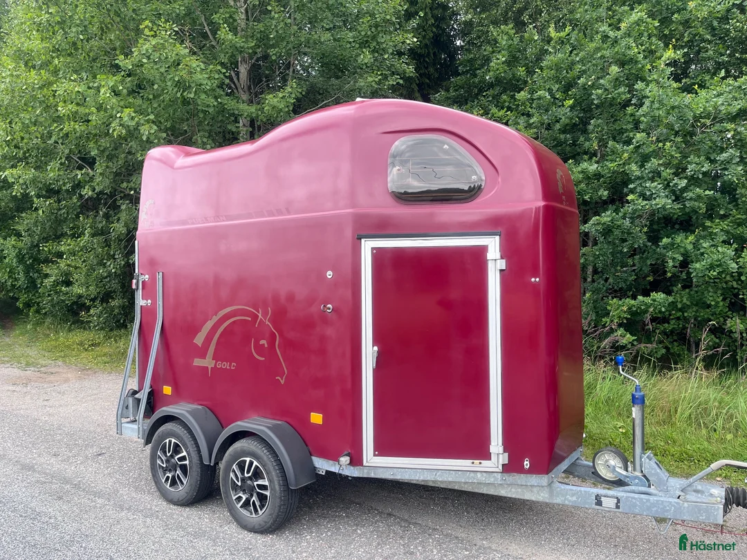 Hästtransporter  fordon & transport till salu: Cheval Gold m. Sadelkammare årsm -13 - Annons 1