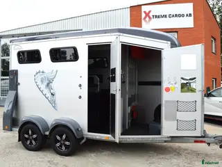 Hästtransporter fordon & transport till salu: Böckmann Portax LSR 2020 Totalvikt 2700kg - Annons 2