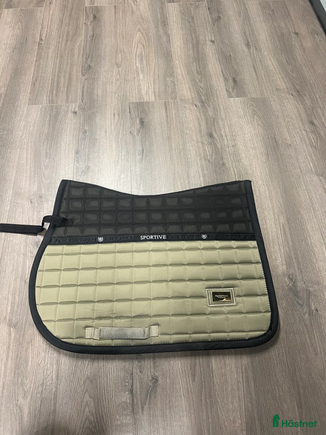 Schabrak & Vojlockar hästutrustning till salu: Schabrak  i Henån - Annons 2