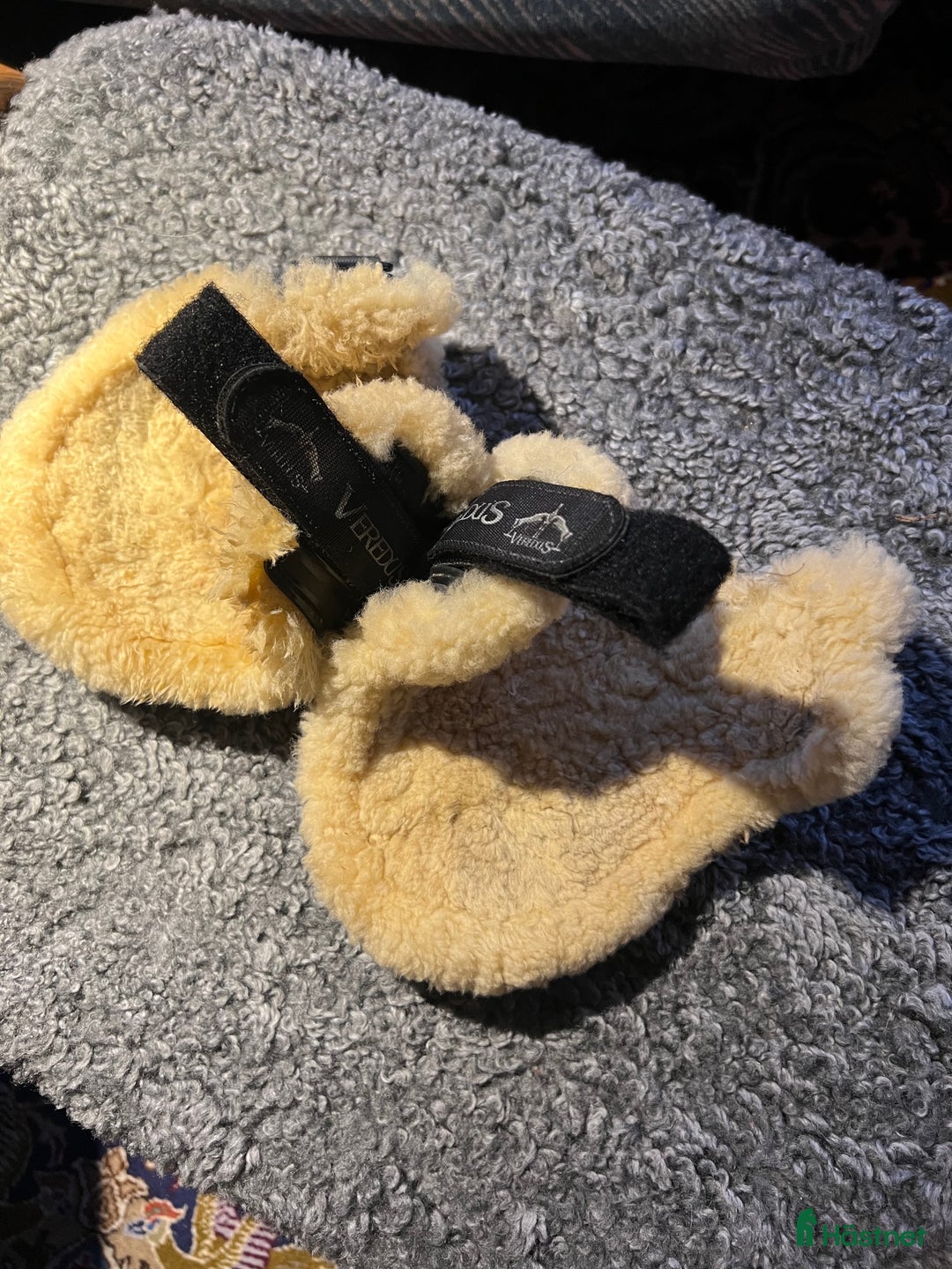 Benskydd hästutrustning till salu: Veredus Grand Prix Bakskydd i Västerås - Annons 3