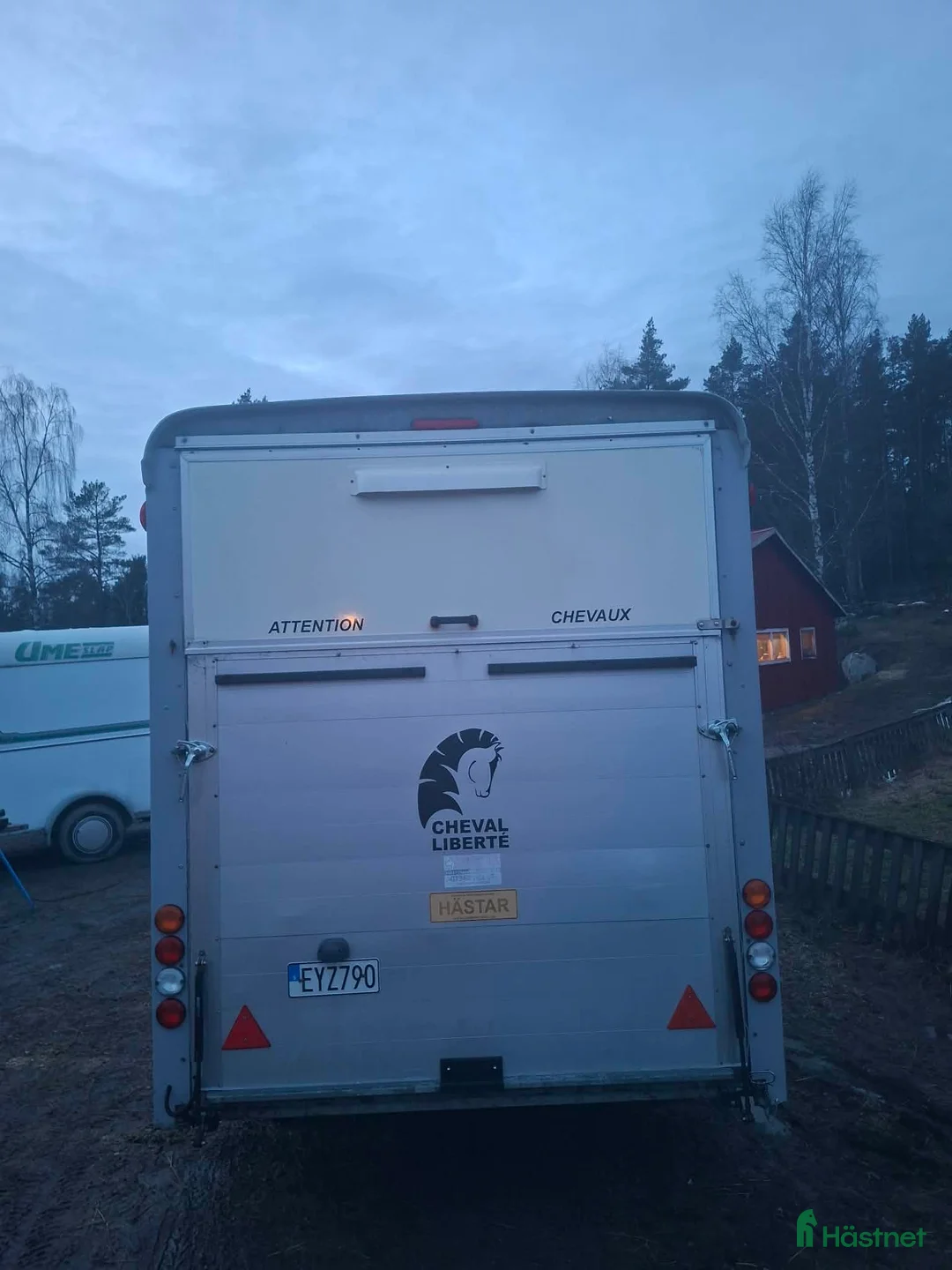 Hästtransporter  fordon & transport till salu: Cheval liberte maxi 4 - Annons 2