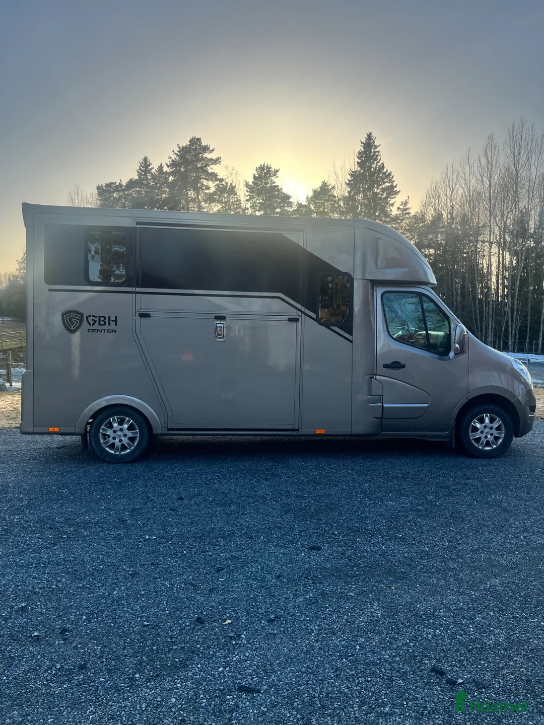 Hästlastbilar  fordon & transport till salu: Hästlastbil stuteriinredning hög lastvikt  - Annons 2