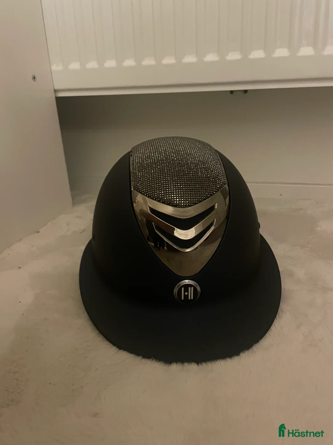 Hjälmar ryttarutrustning till salu: Onek hjälm i Genarp - Annons 1
