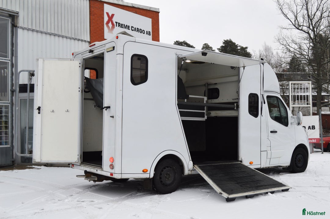 Hästlastbilar  fordon & transport till salu: Horsepartner 2019 5-sits Bominredning i Kvicksund - Annons 3