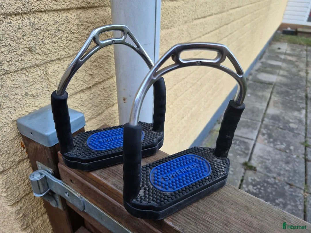 Stigbyglar hästutrustning till salu: Sprenger  - Annons 1