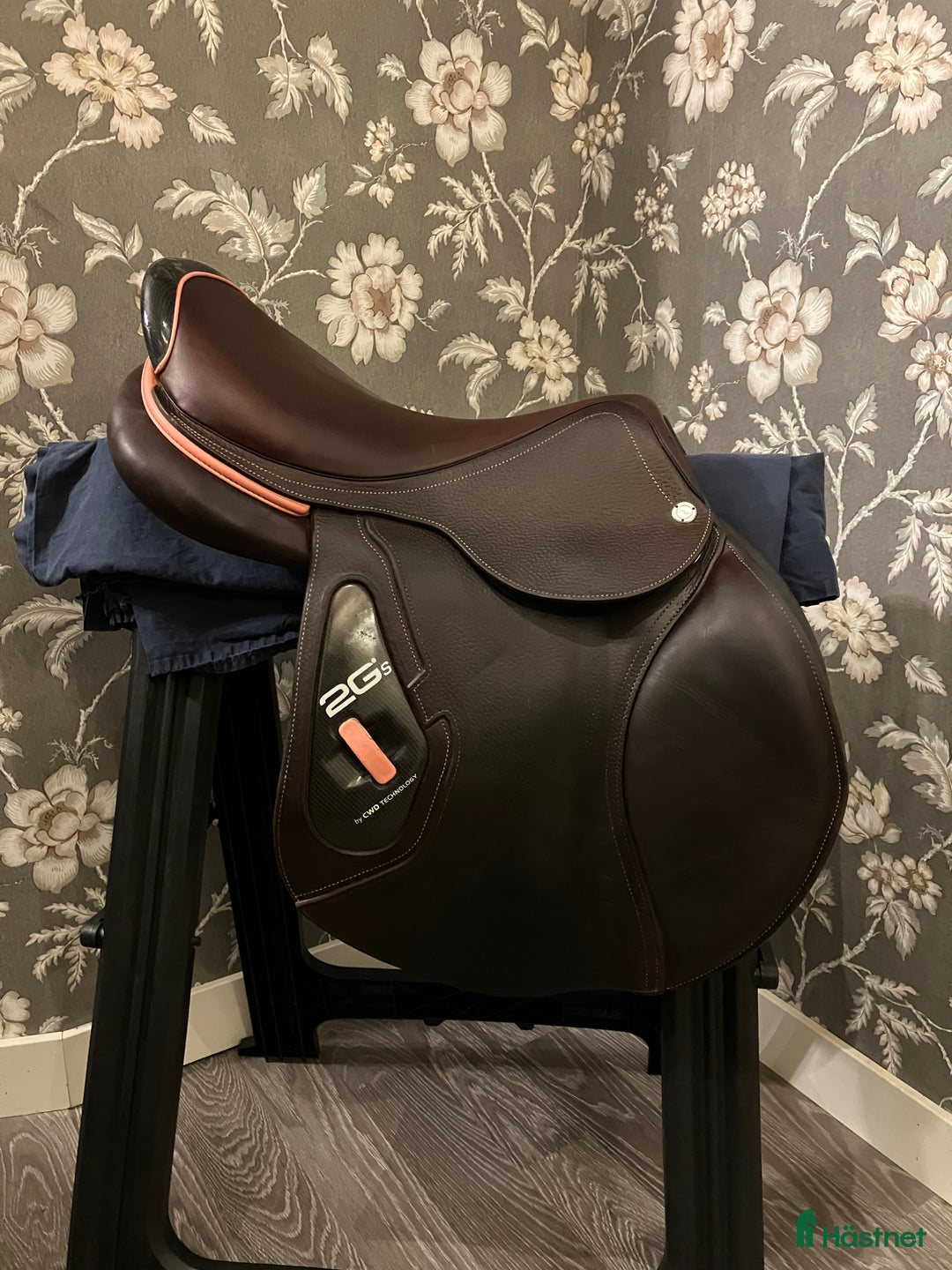 Sadlar hästutrustning till salu: Snygg CWD 2Gs sadel  - sparsamt använd i Eskilstuna - Annons 2
