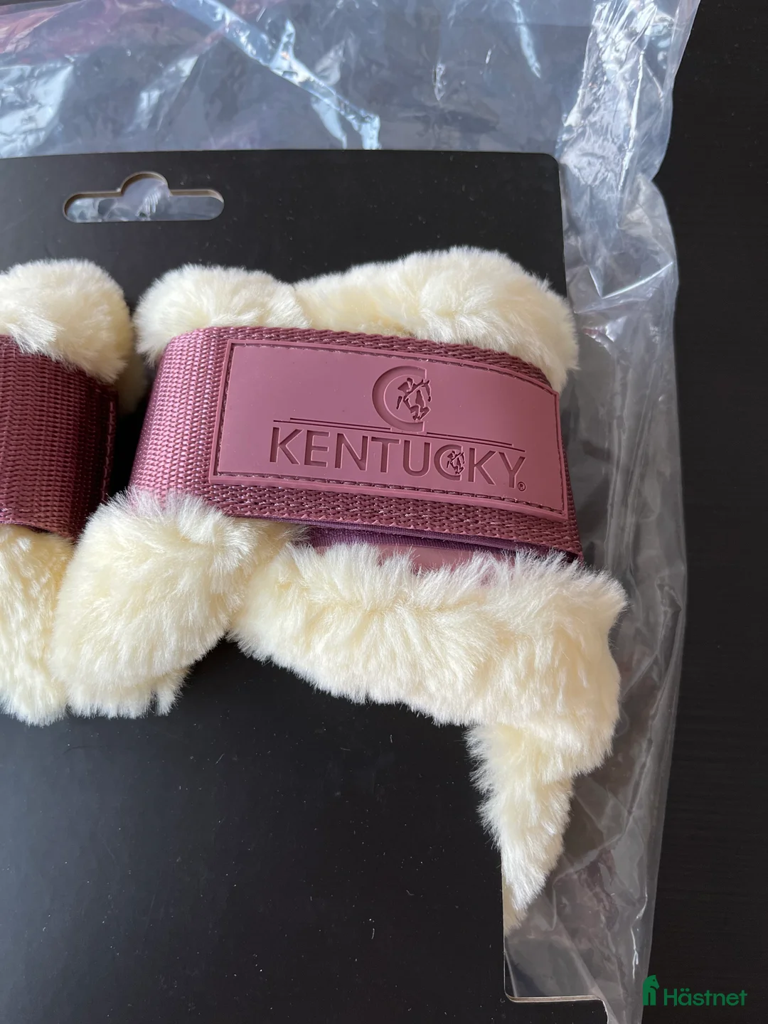 Benskydd hästutrustning till salu: NWT Kentucky Rosa skrykkappor i bambu och fluff - Annons 6