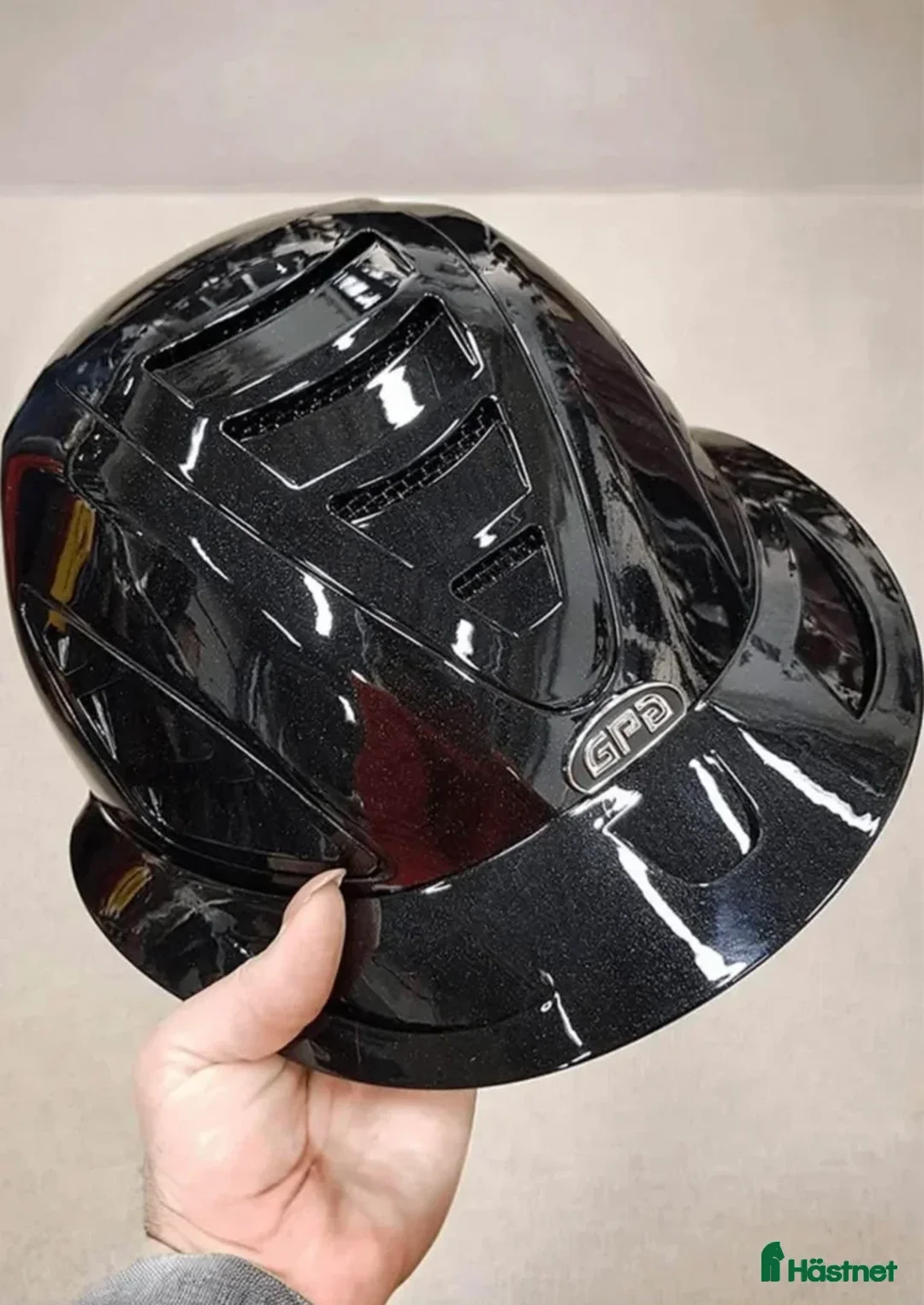 Hjälmar ryttarutrustning till salu: Gpa glossy First Lady  i Gällstad - Annons 1
