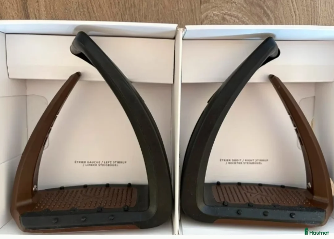 Stigbyglar hästutrustning till salu: Freejump Soft Up Lite  - Annons 1