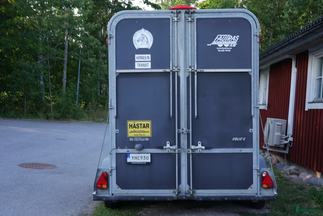 Hästtransporter  fordon & transport till salu: Fautras Oblic 2, 2017 i Bålsta - Annons 2