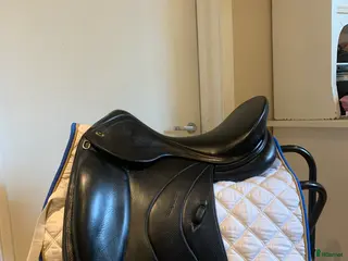 Sadlar hästutrustning Superfin Ordo Venus 17,5 - Annons 6