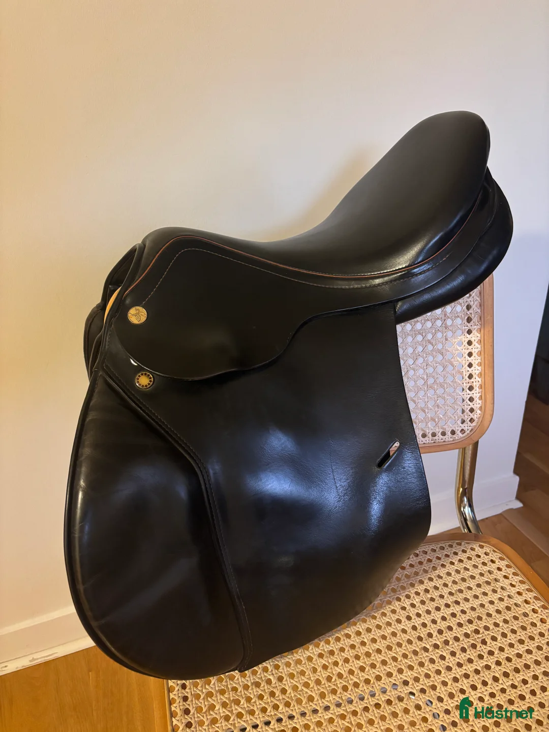 Sadlar hästutrustning till salu: Prestige Golden star i Malmö - Annons 1