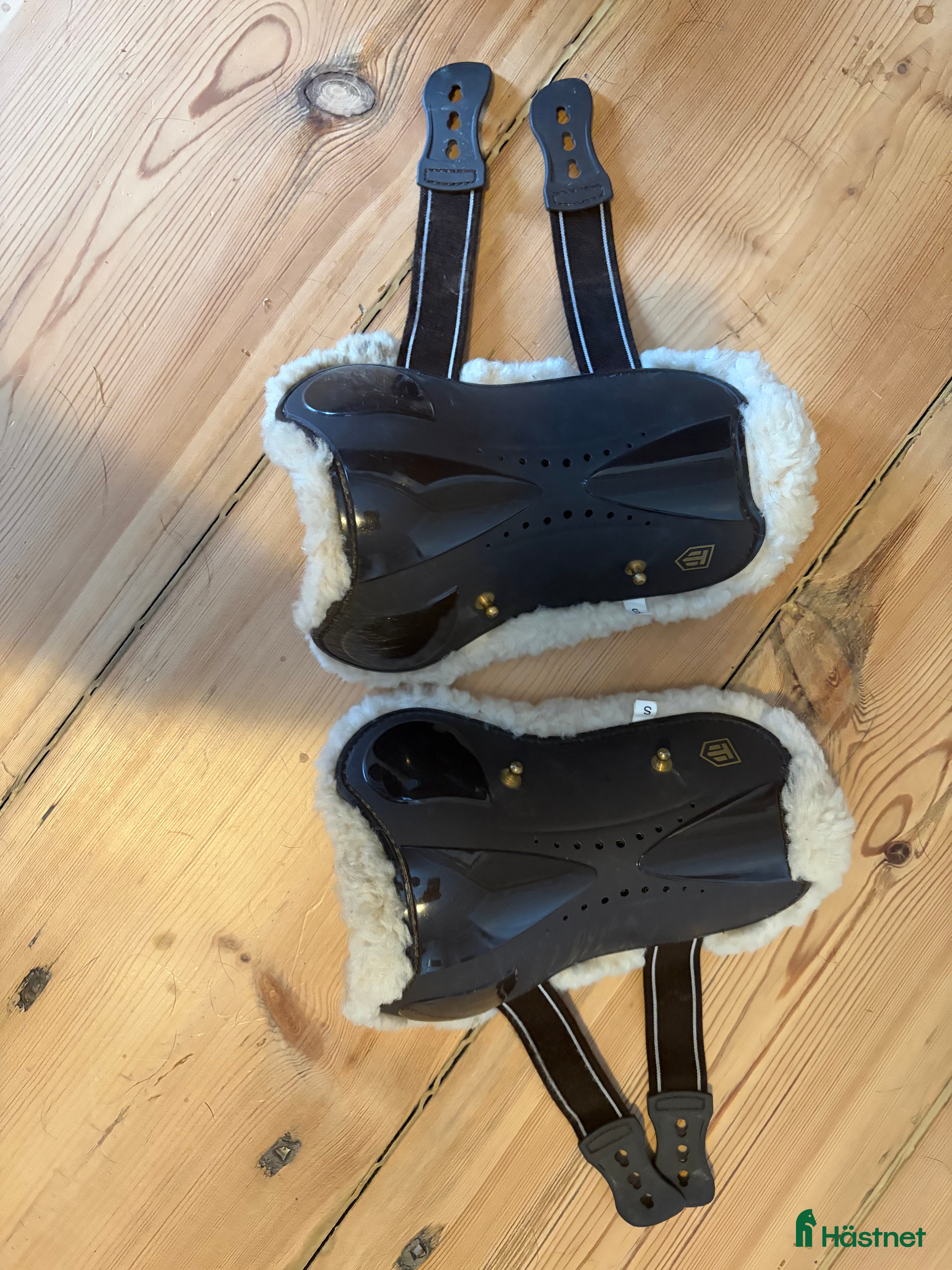 Benskydd hästutrustning Fluffiga benskydd i Finspång - Annons 5