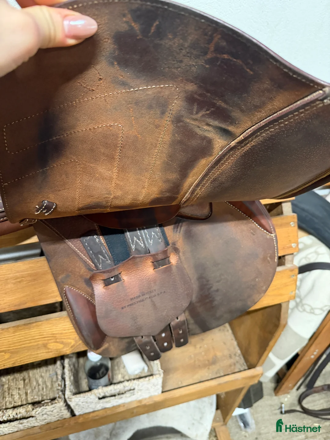 Sadlar hästutrustning till salu: Fin Renaissancesadel  i Brunskog - Annons 4