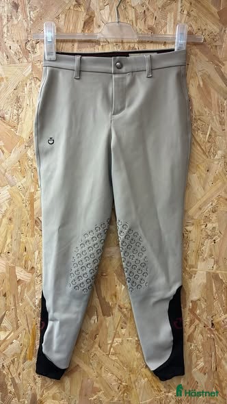 Ridbyxor ryttarutrustning till salu: Cavalleria Toscana Ridbyxor Beige stl 12 år i Söderköping - Annons 1