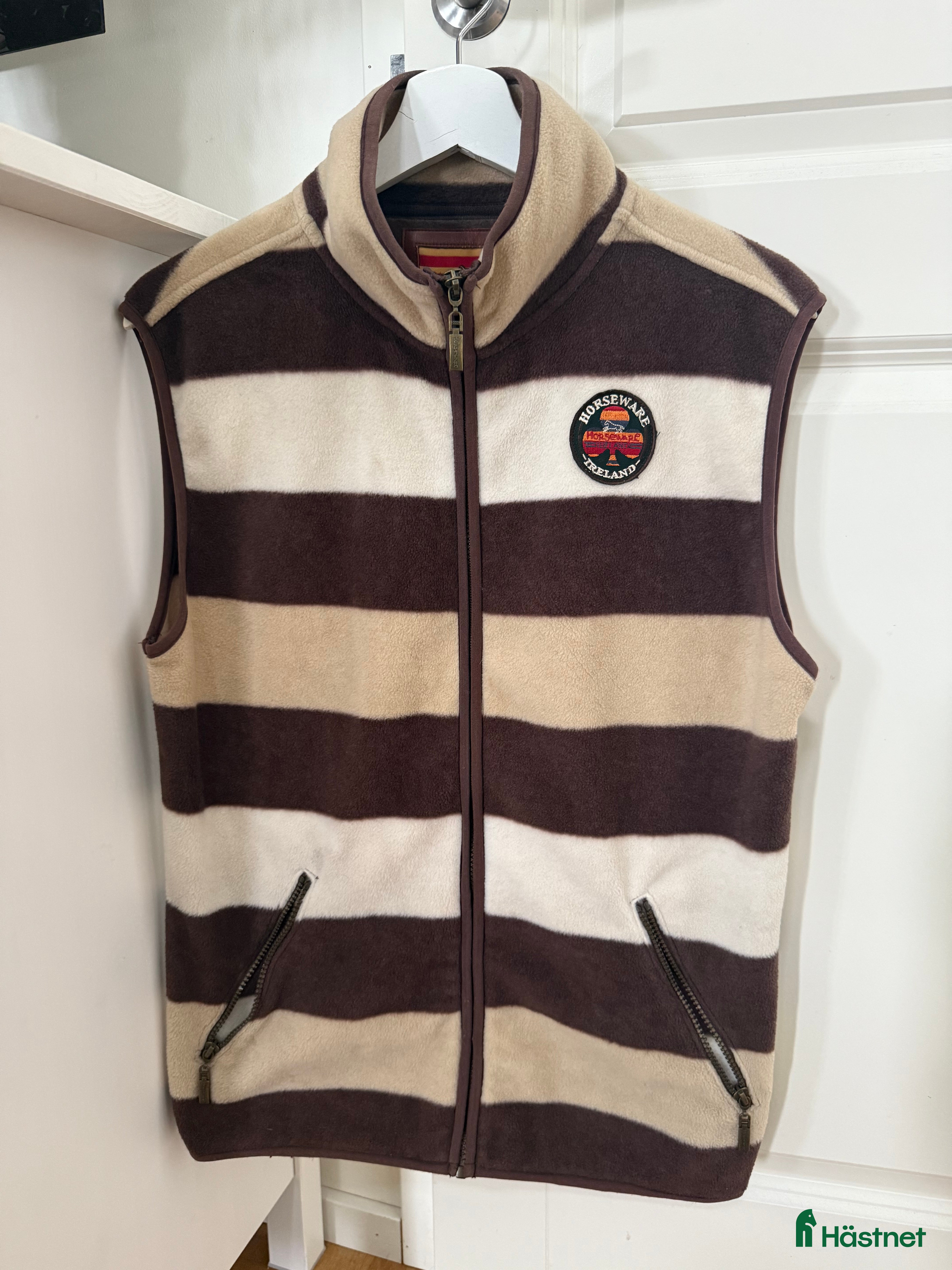 Jackor & Kavajer ryttarutrustning till salu: Horseware fleeceväst  i Hörby - Annons 16