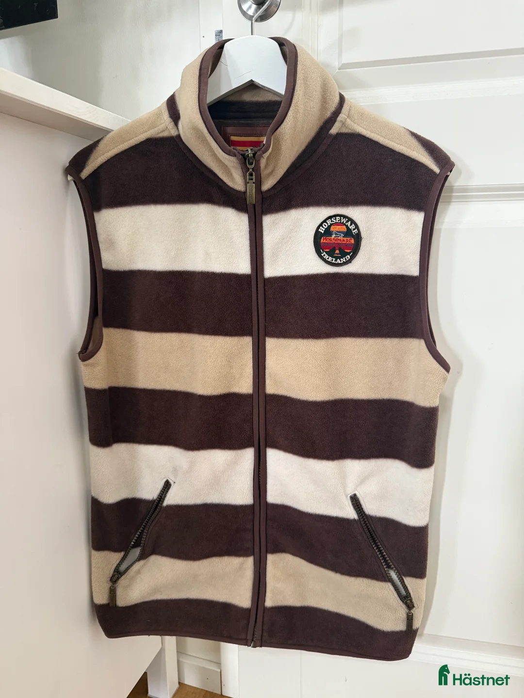 Jackor & Kavajer ryttarutrustning till salu: Horseware fleeceväst  i Hörby - Annons 1