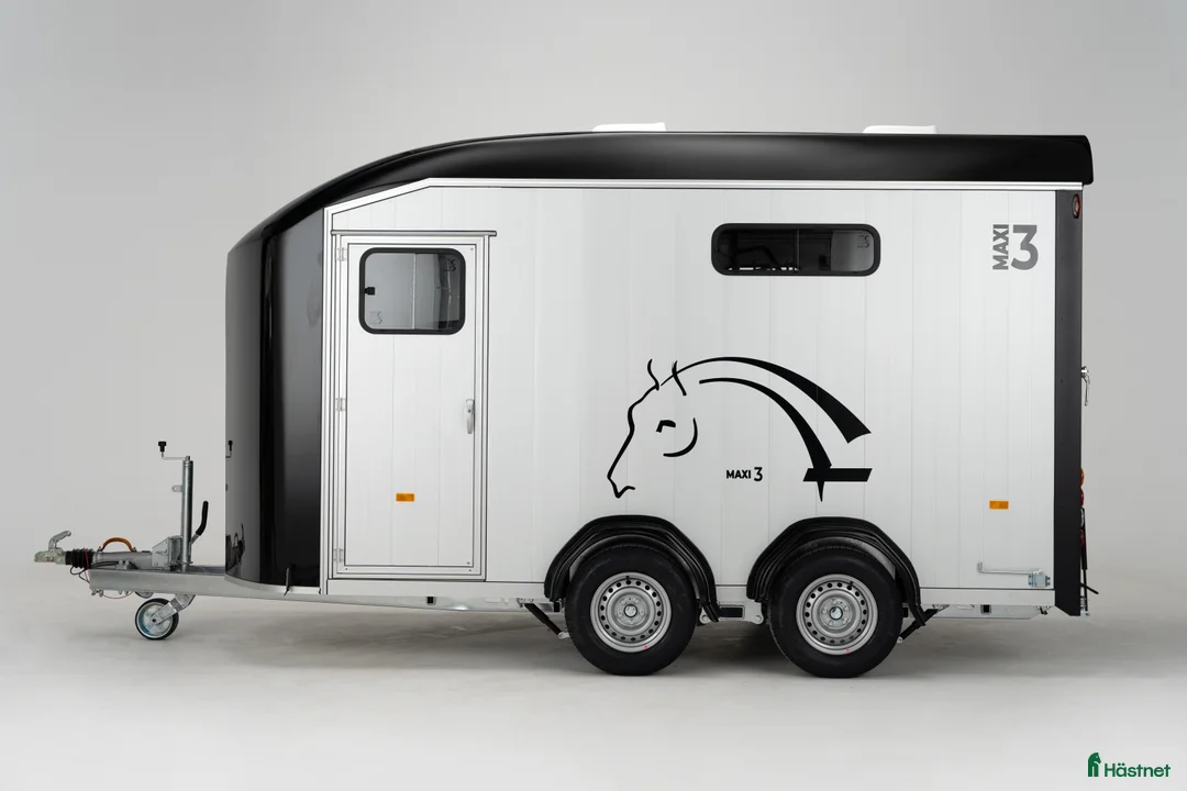 Hästtransporter  fordon & transport till salu: Cheval Liberte Maxi 3 - Annons 2