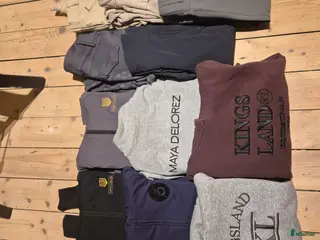 Övrigt Ridkläder ryttarutrustning till salu: Toscana, kingsland, delorez, equiline tröja i Sölvesborg - Annons 2