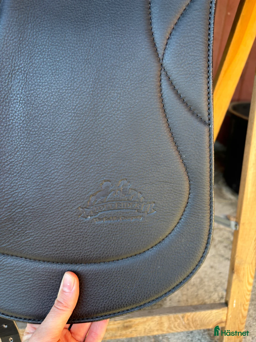 Sadlar hästutrustning till salu: Heba Delux - nyskick !  - Annons 2