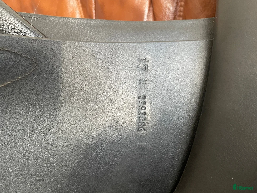 Sadlar hästutrustning till salu: Equipe svart hoppsadel - Annons 3