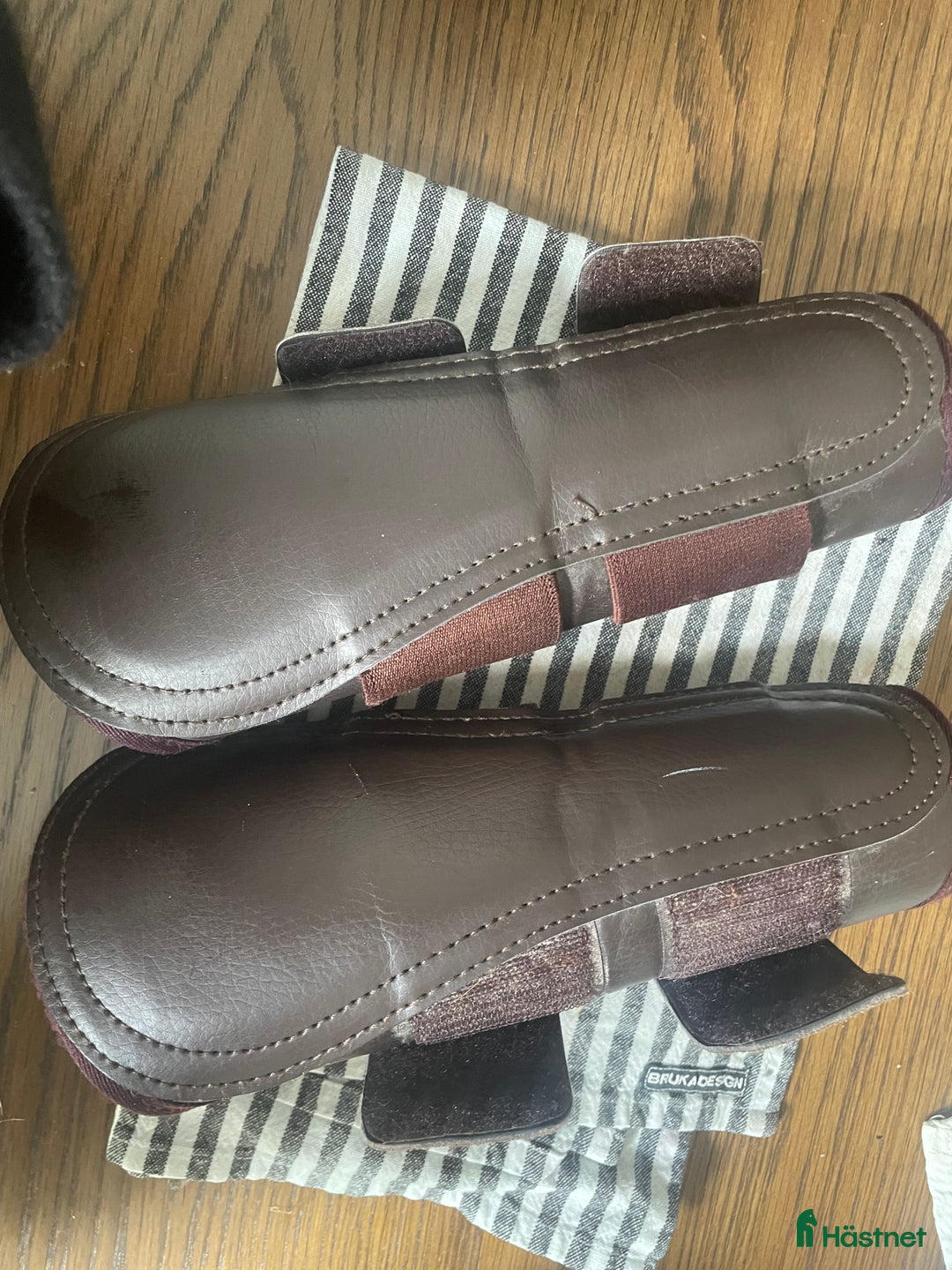 Benskydd hästutrustning till salu: Alequi dressyrskydd  i Stockholm - Annons 4