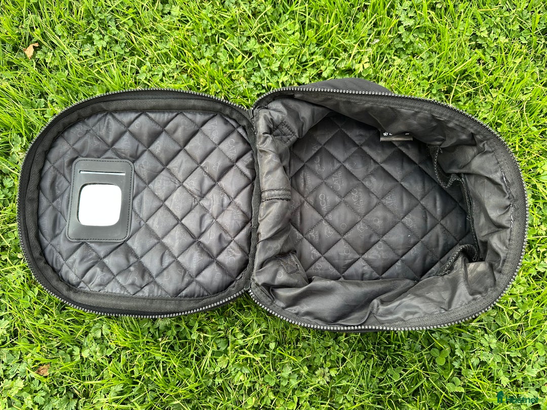 Övrig Ryttarutrustning ryttarutrustning till salu: Hjälmväska i Köping - Annons 2