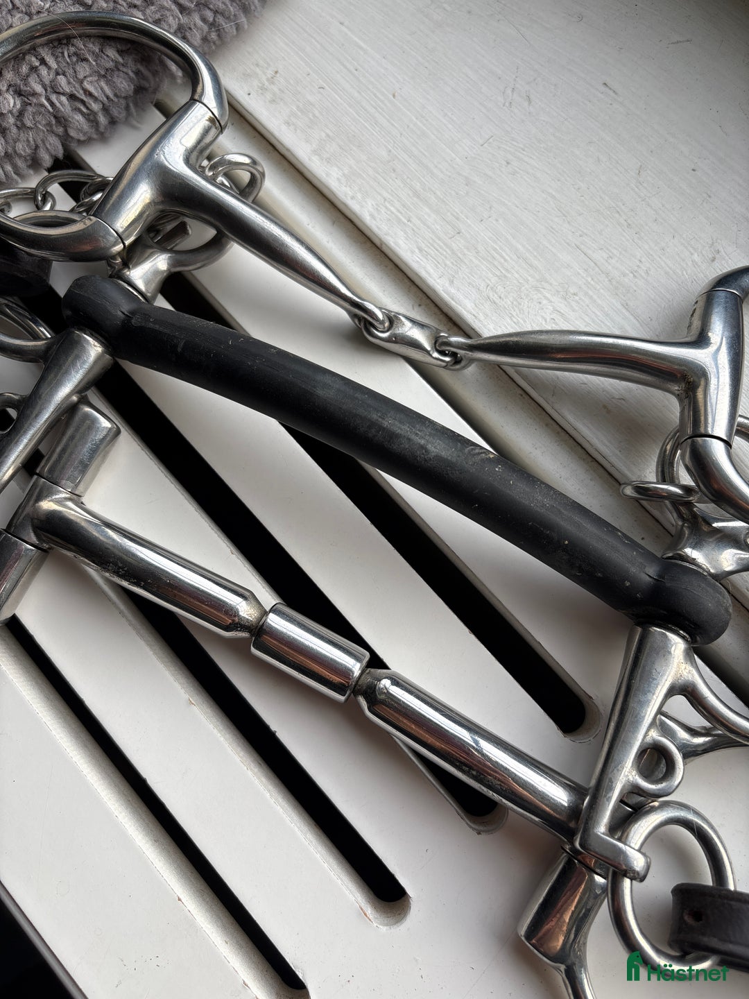 Bett hästutrustning till salu: Olika bett i Gränna - Annons 2