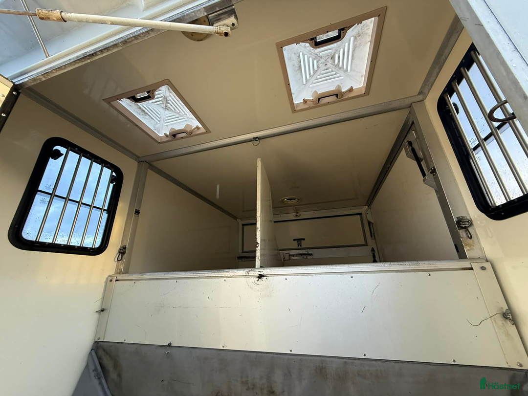 Hästlastbilar  fordon & transport till salu: UMESLÄP HÄSTALSTBIL *LASTVIKT 1100KG* i Köping - Annons 7