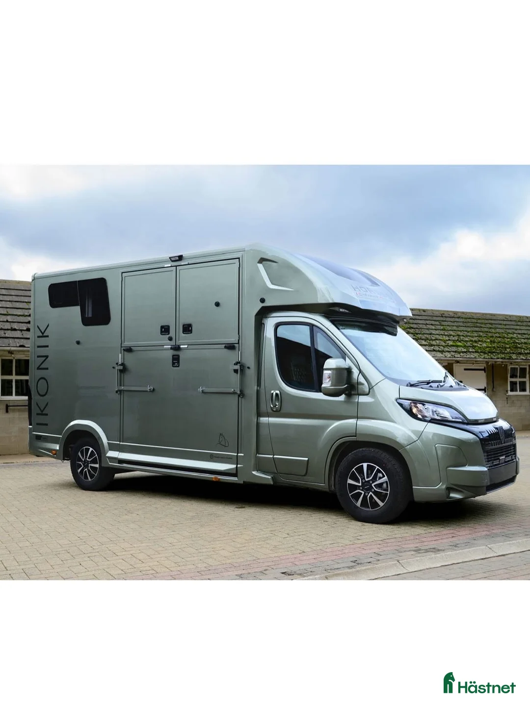 Hästlastbilar  fordon & transport till salu: Equi-Trek Ikonik 3 sits  - Annons 1