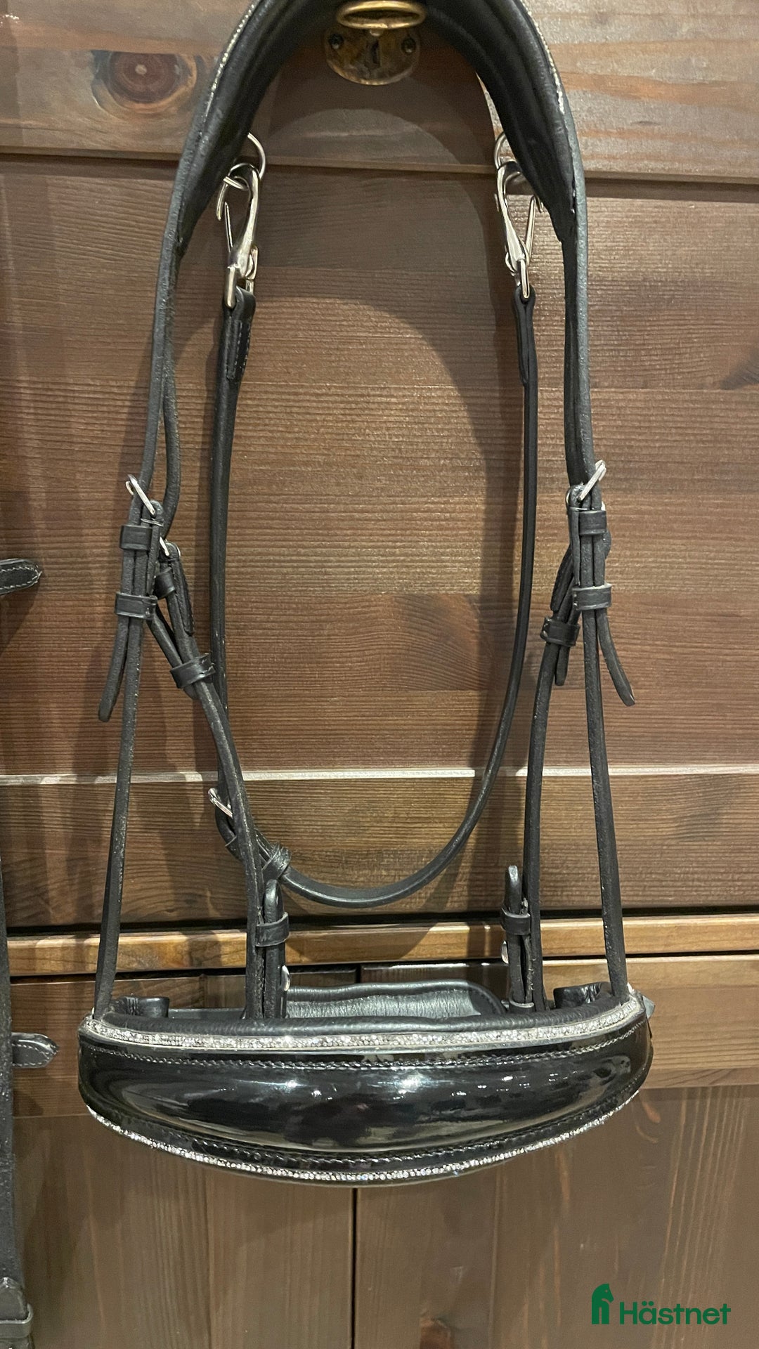 Träns hästutrustning till salu: Fint svart träns i Huddinge - Annons 2
