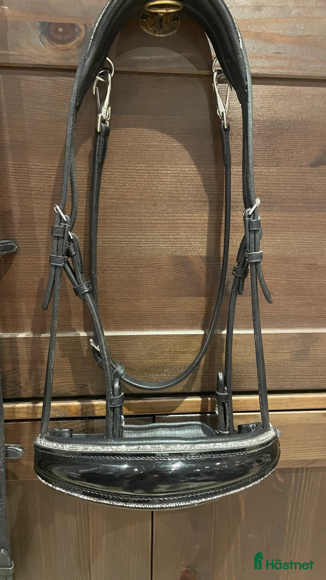 Träns hästutrustning till salu: Fint svart träns i Huddinge - Annons 2