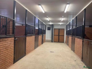 stallplats finnes: Stall uthyres till verksamhet i Linghem - Annons 1