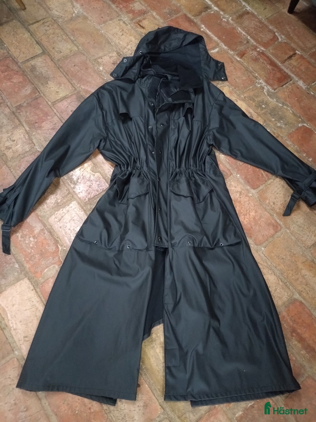 Jackor & Kavajer ryttarutrustning till salu: Regnkappa/ ridregnkappa crw i Sankt OLOF - Annons 1