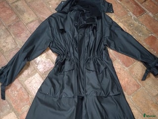 Jackor & Kavajer ryttarutrustning till salu: Regnkappa/ ridregnkappa crw i Sankt OLOF - Annons 1