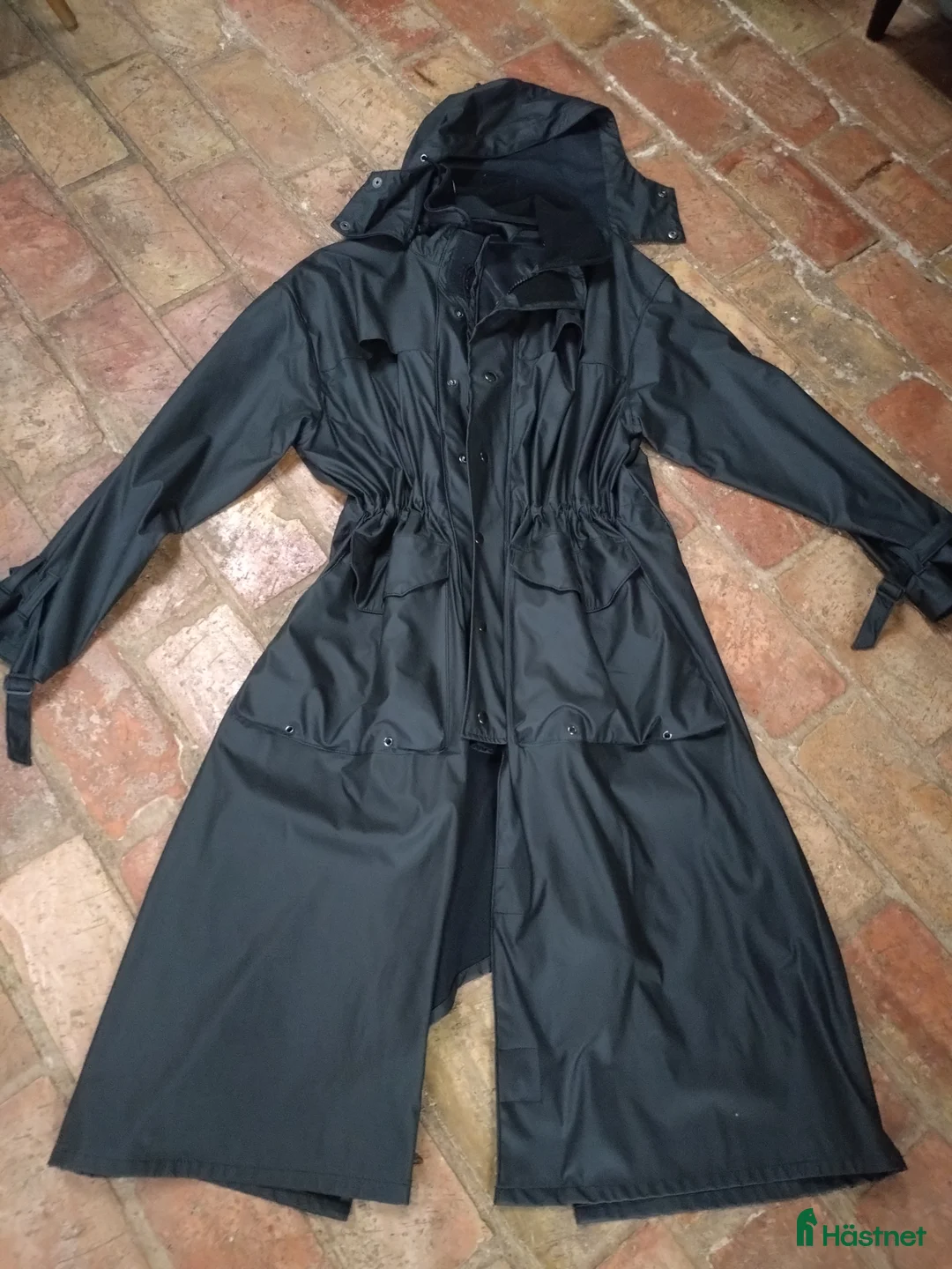 Jackor & Kavajer ryttarutrustning till salu: Regnkappa/ ridregnkappa crw i Sankt OLOF - Annons 1