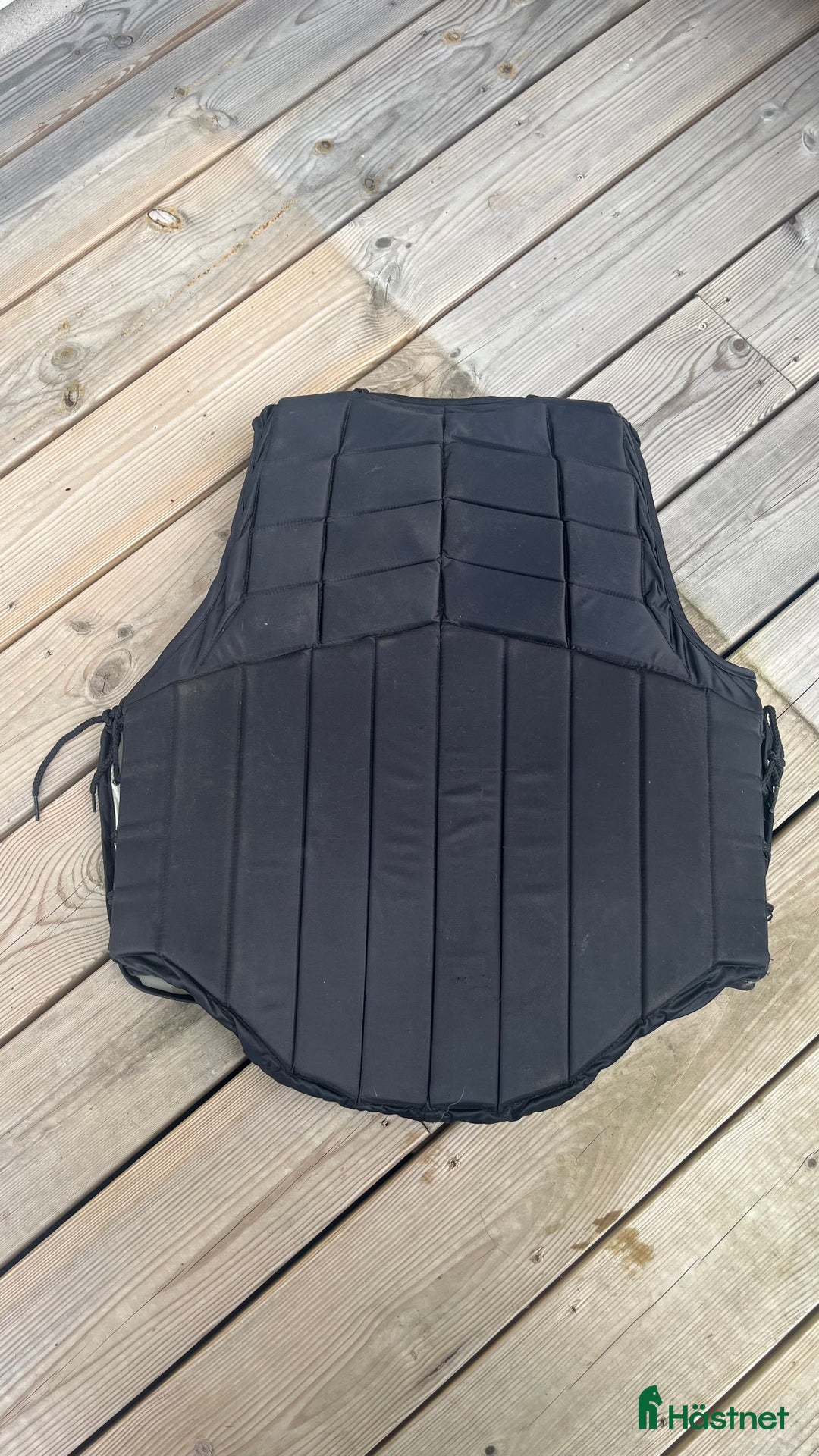 Säkerhetsvästar ryttarutrustning till salu: Racesafe väst Small i Jönköping - Annons 2