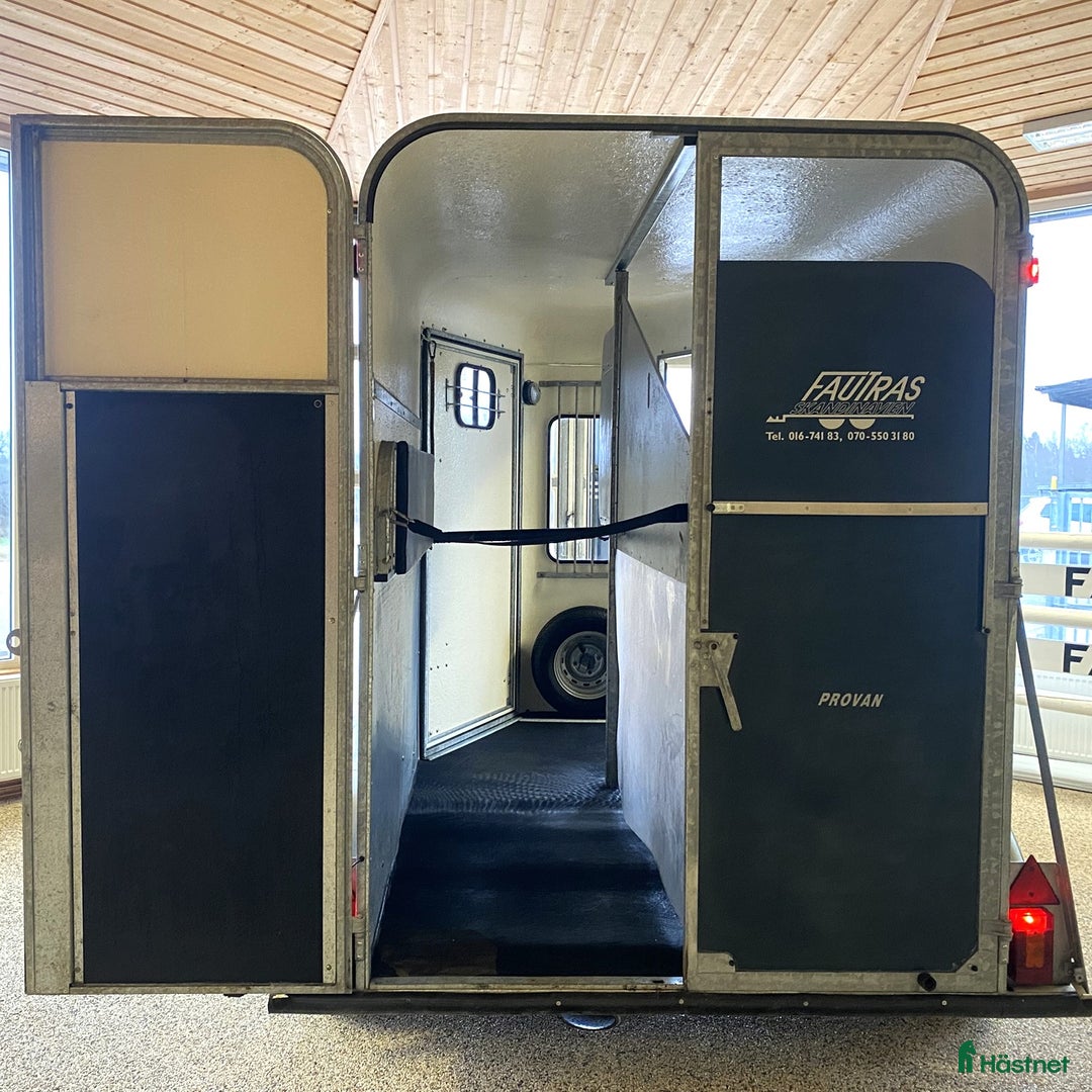 Hästtransporter  fordon & transport till salu: Välskött Fautras Provan i Kvicksund - Annons 4