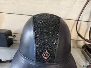 Hjälmar ryttarutrustning till salu: Charles Owen sp8 i Dalsjöfors - Annons 3